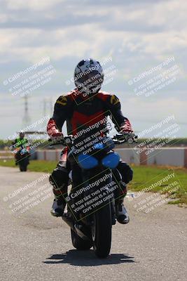 media/May-29-2022-Lets Ride (Sun) [[e8986be515]]/B Group/Grid/